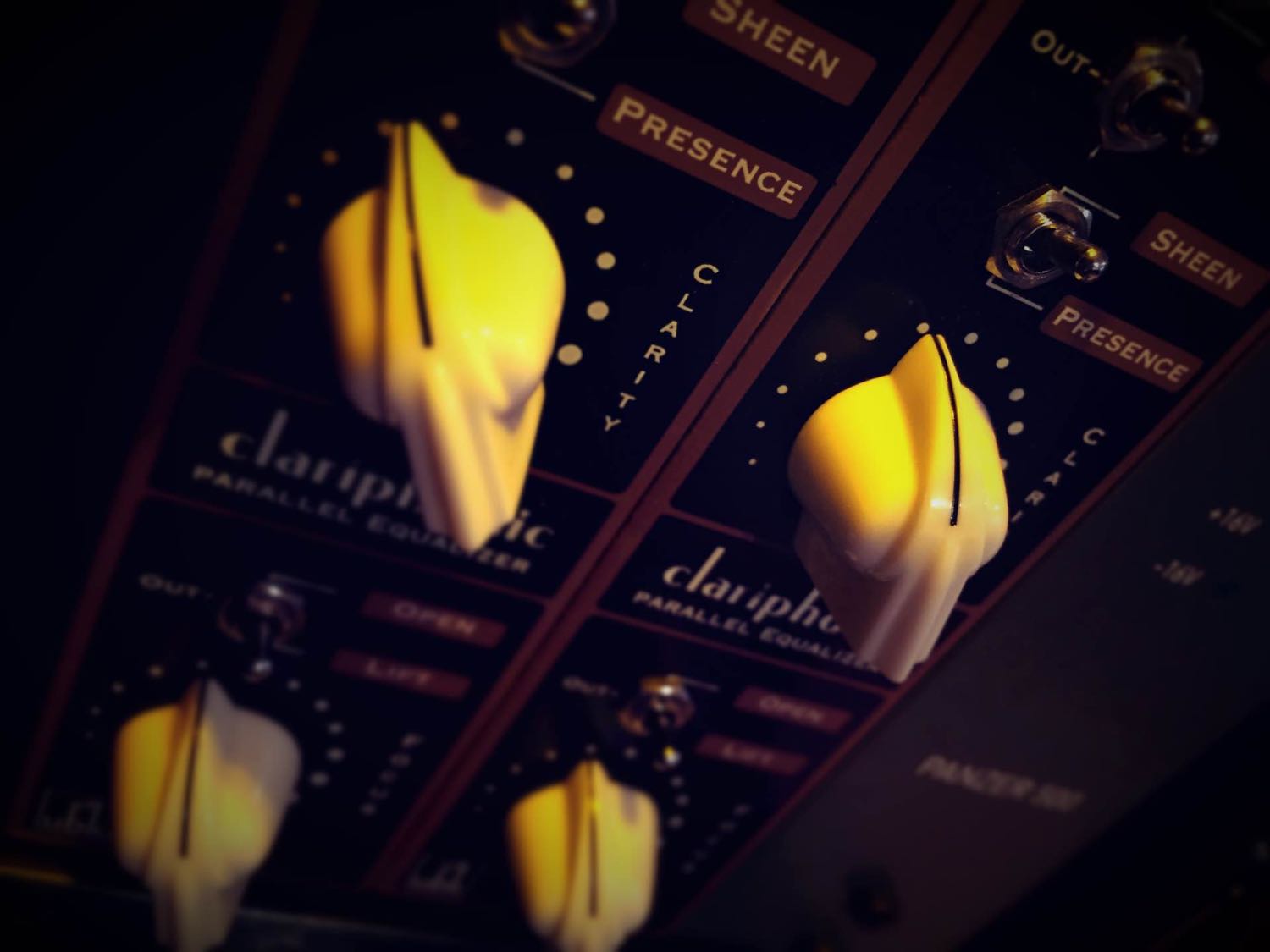 Clariphonic